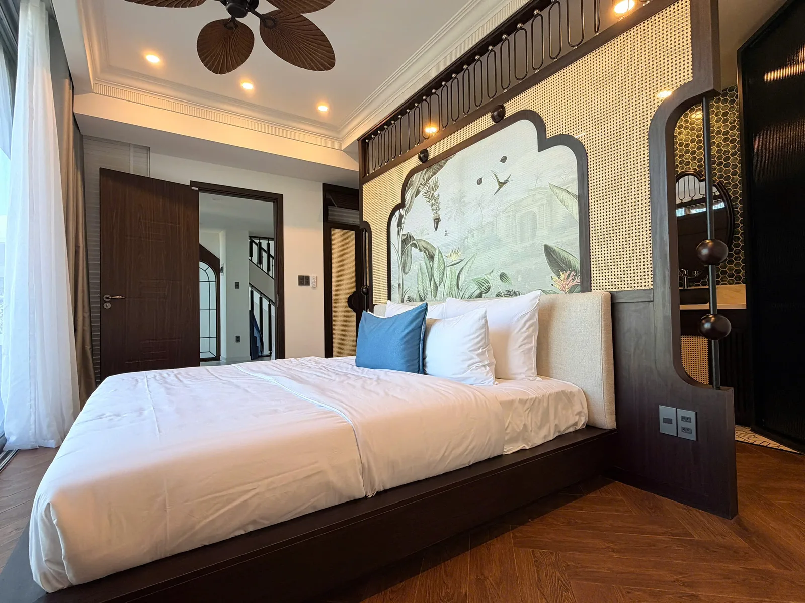 BT4-11 Regal Victoria — 5 Bedroom Villa with Pool - photo 11