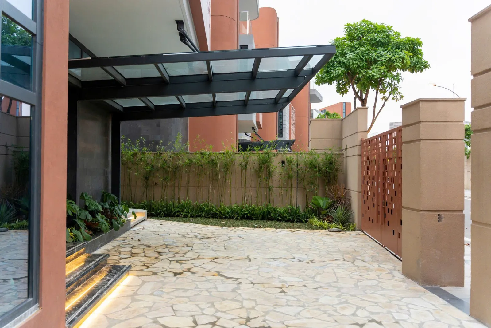 BT6-3 Regal Victoria — 6 Bedroom - photo 44
