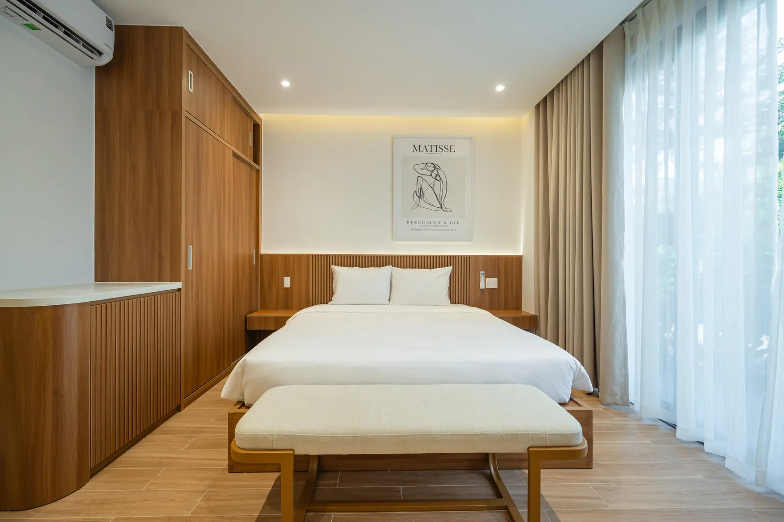 Sun Flower Villa — 4 Bedroom (410 m²) - photo 9