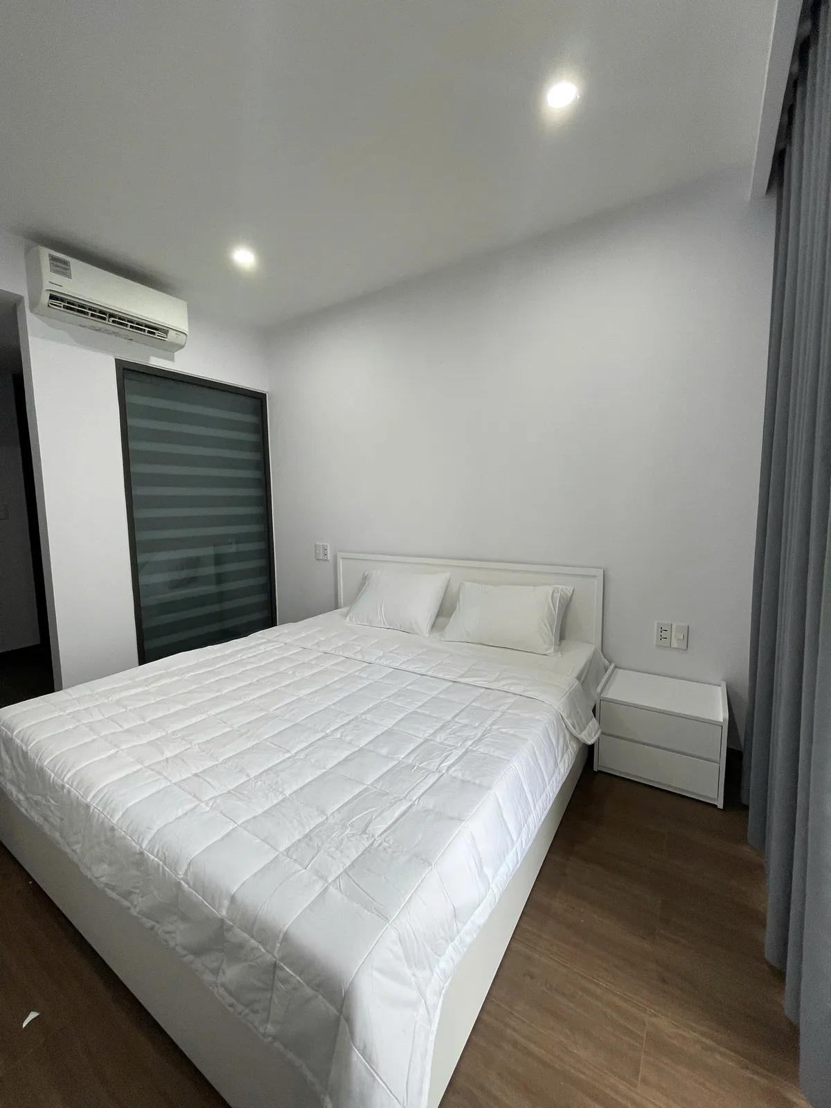 Vista Residence — 17th Floor Corner 2BR, River View - photo 10
