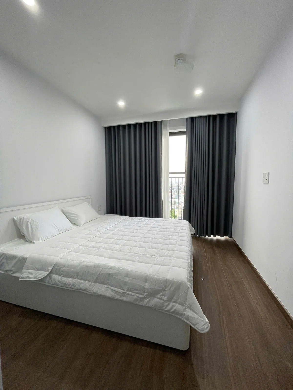 Vista Residence — 17th Floor Corner 2BR, River View - photo 12