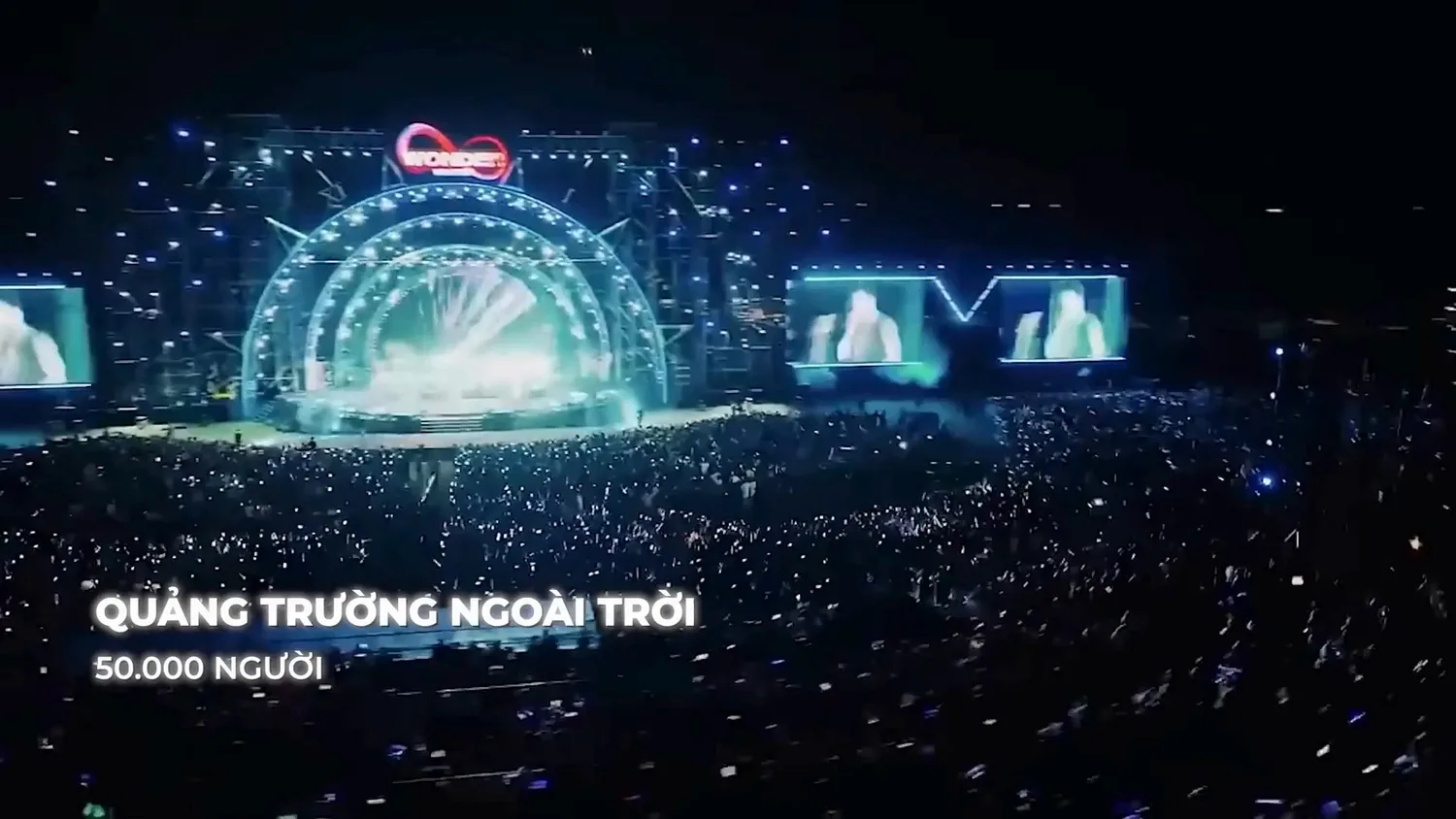 Quảng trường ngoài trời